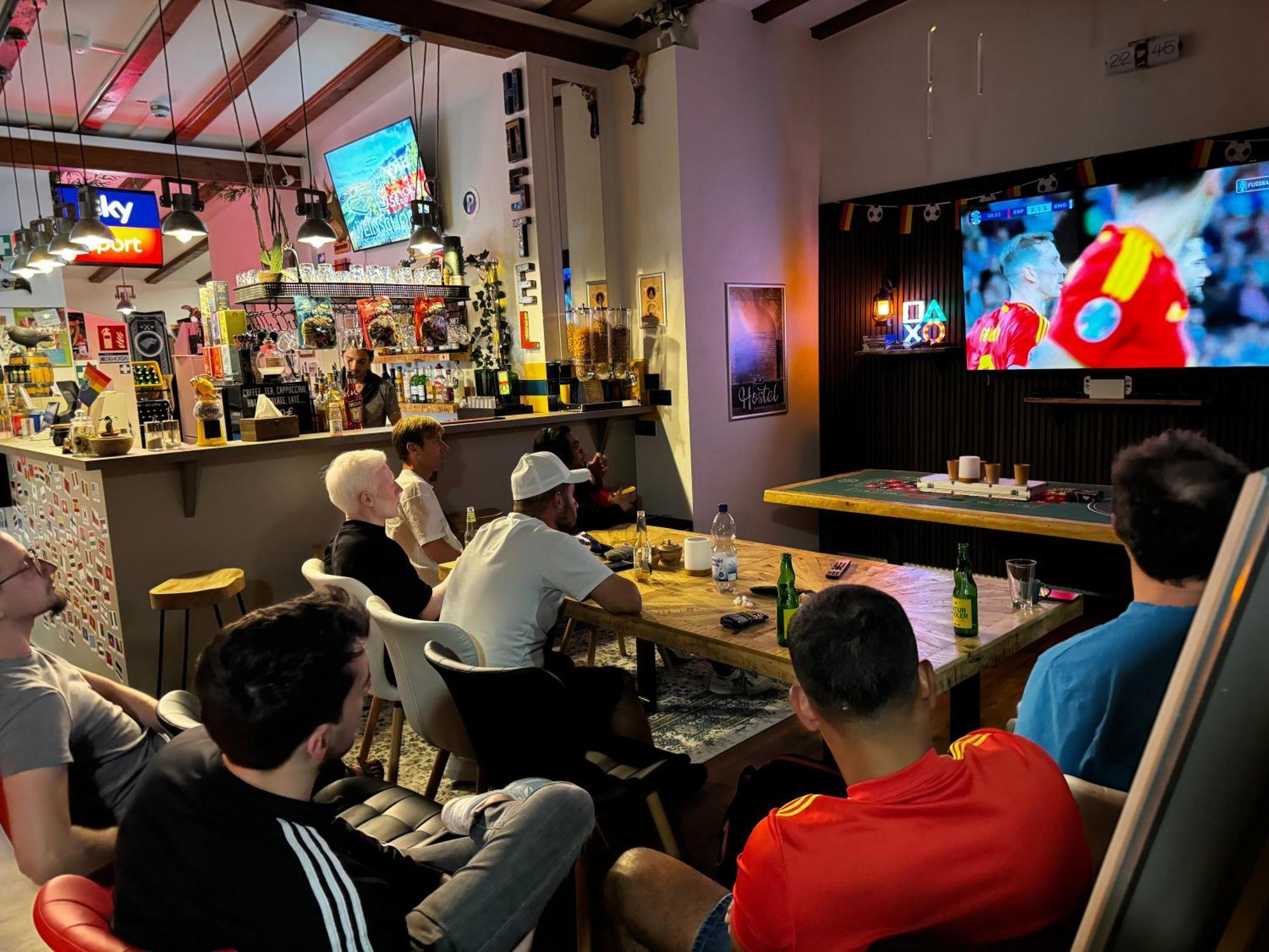 Hostel Маннгейм Екстер'єр фото Sky Sports broadcast of the 2019 Tour de France